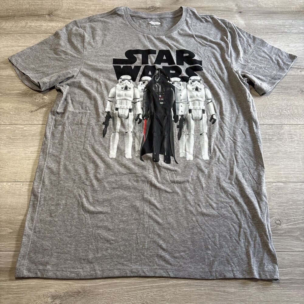 NWOT Old Navy Star Wars Darth Vader Lightsaber Heather Gray SS T Shirt Men's L